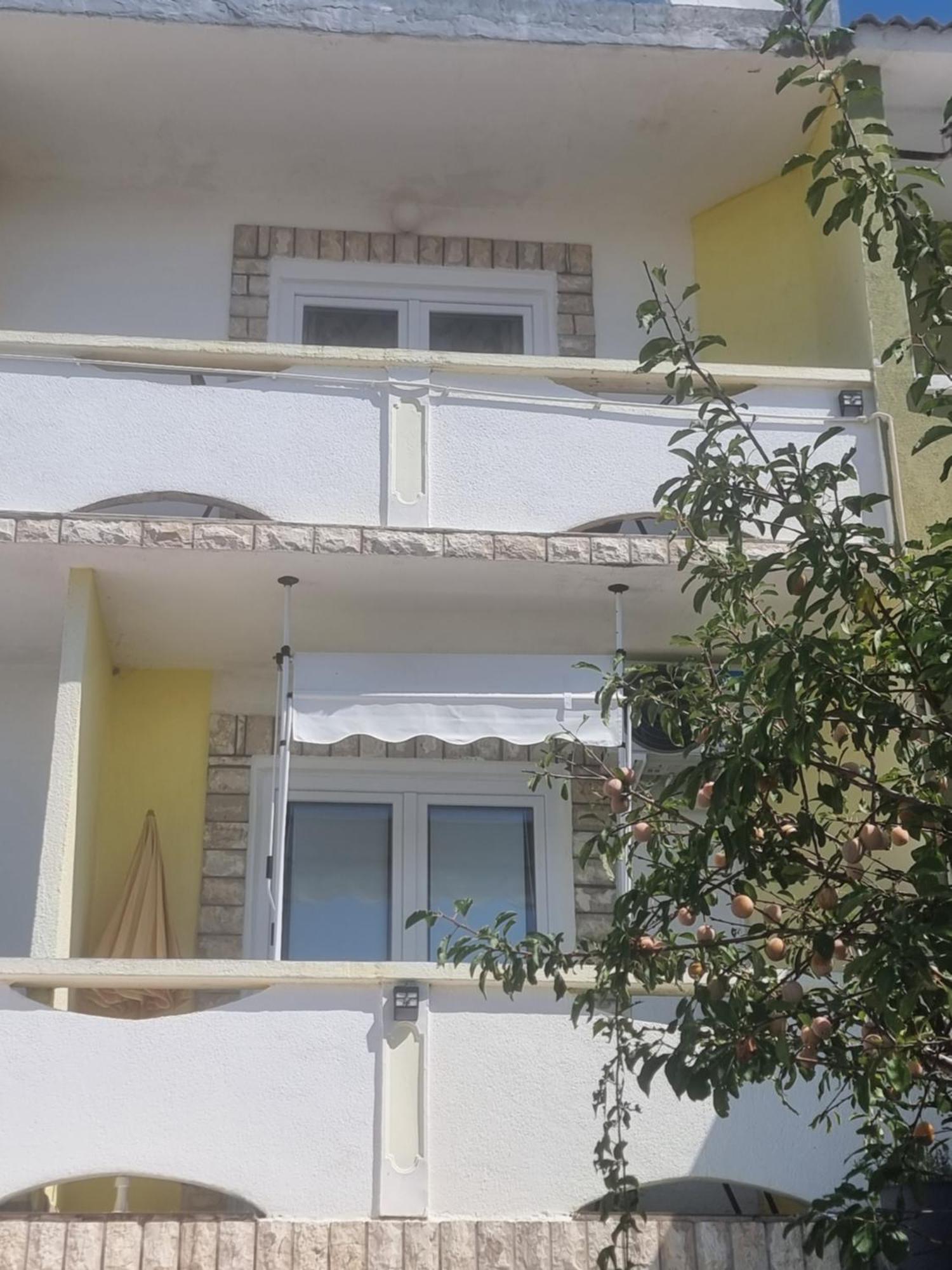 Apartmani Alen Dinjiška Εξωτερικό φωτογραφία